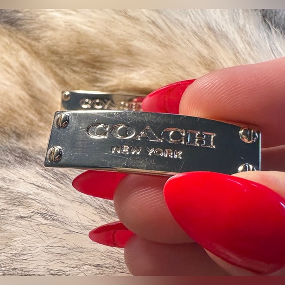 Set of 2 Coach Monogram Gold Tone Hardware - Picture 4 of 6